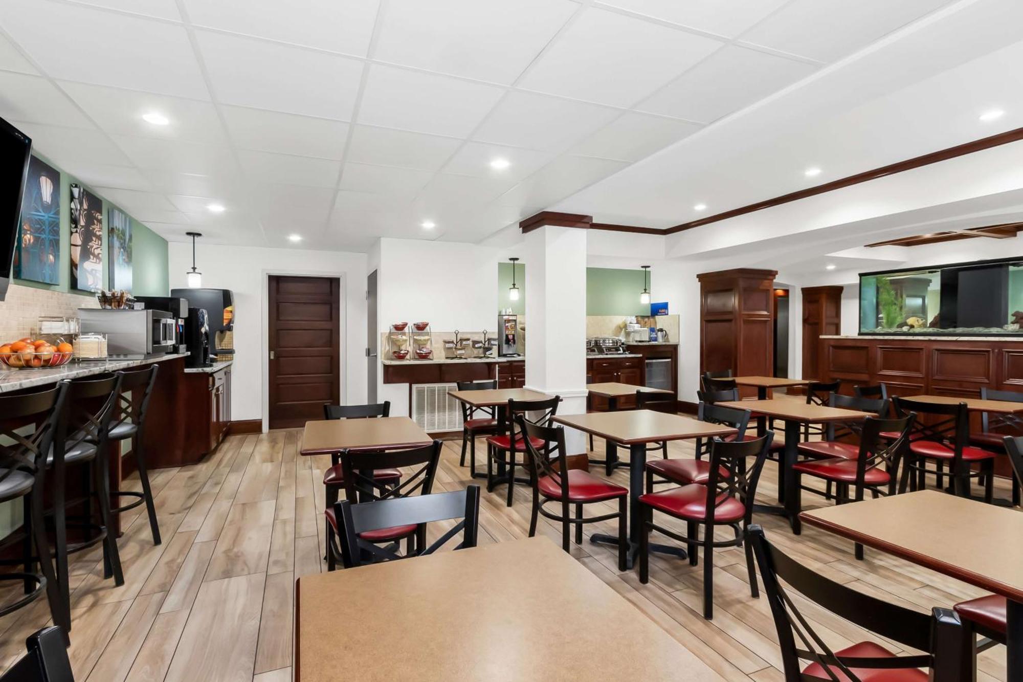Best Western Patriots Point Mount Pleasant Εξωτερικό φωτογραφία